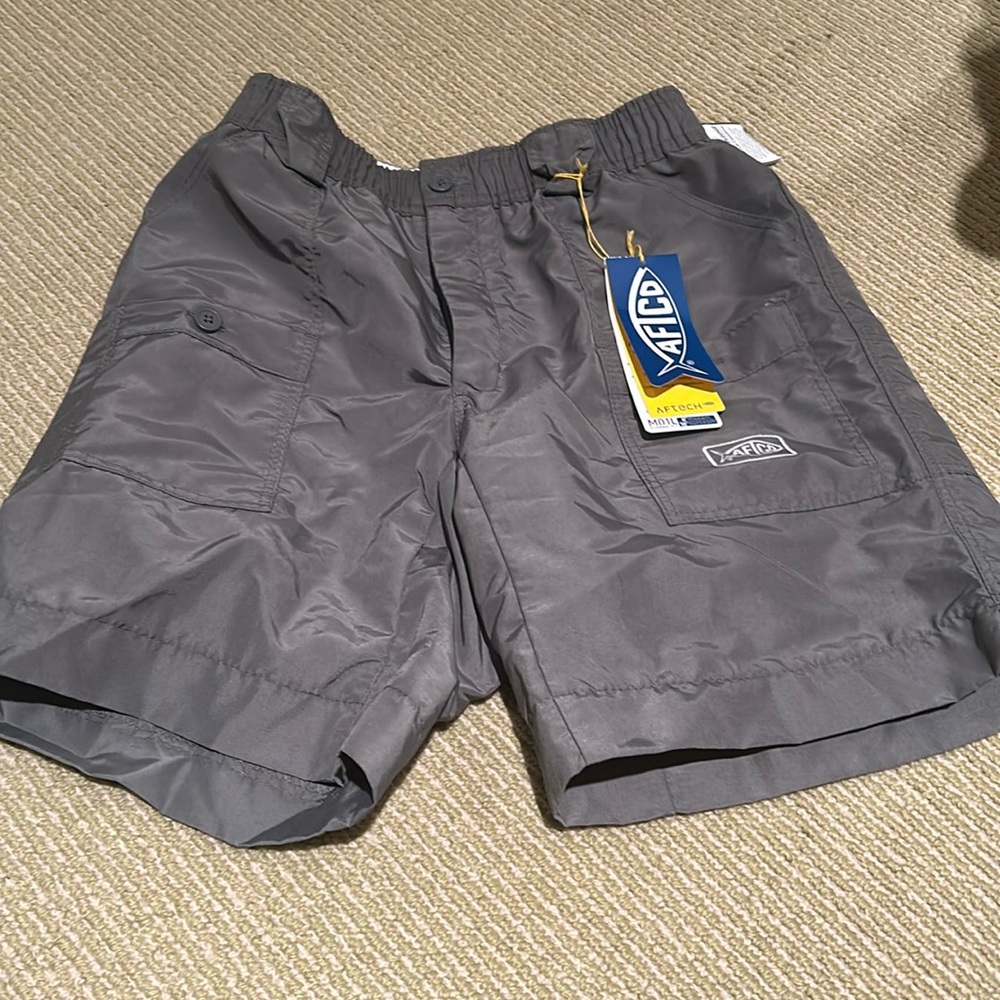 Aftco gray shorts
